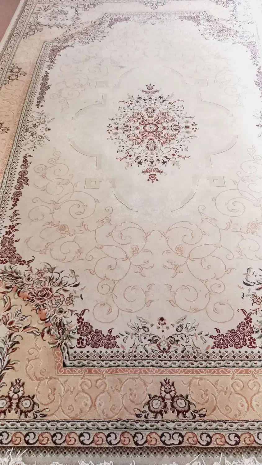 فروش سه تخته فرش ماشینی|فرش|گلپایگان, |دیوار