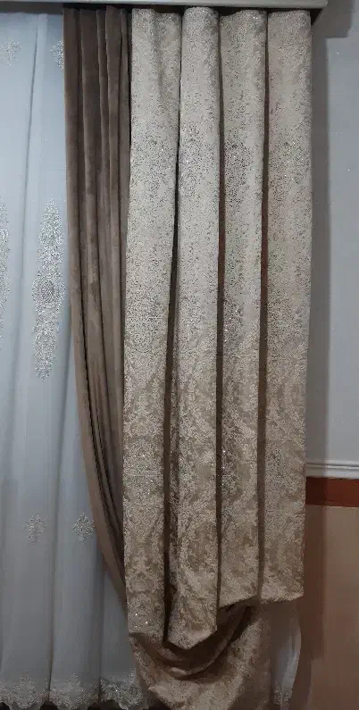 یک جفت کنارهمخمل نگین کاری و سایه مخمل کالیفرنیا|پرده، رانر، رومیزی|بهار, |دیوار