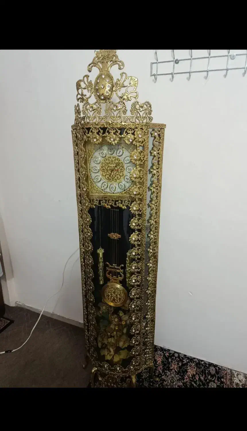 ساعت برنجی ایستاده|ساعت دیواری و تزئینی|بروجرد, |دیوار