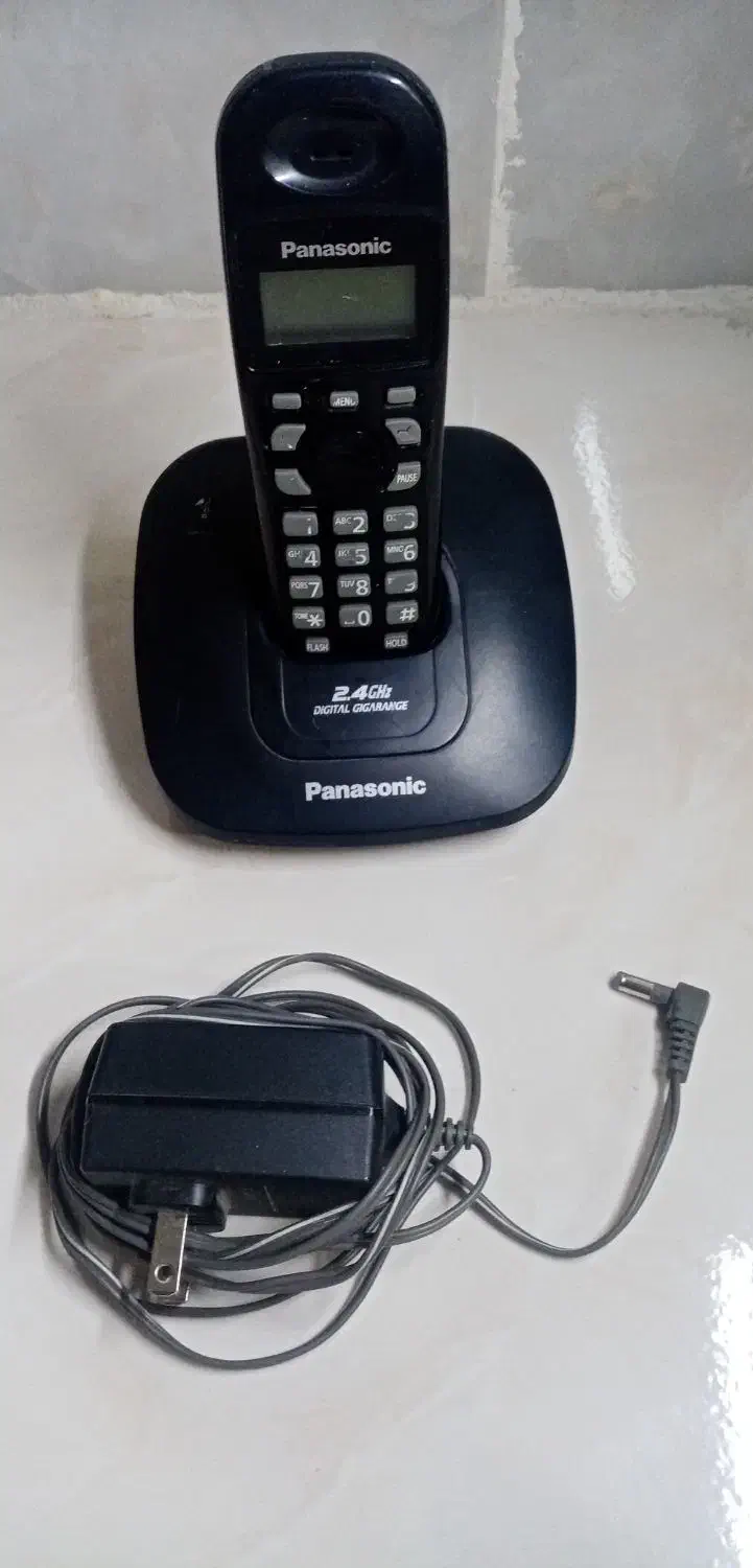 دو عددتلفن بی سیم پاناسونیک|تلفن رومیزی|مشهد, انقلاب|دیوار