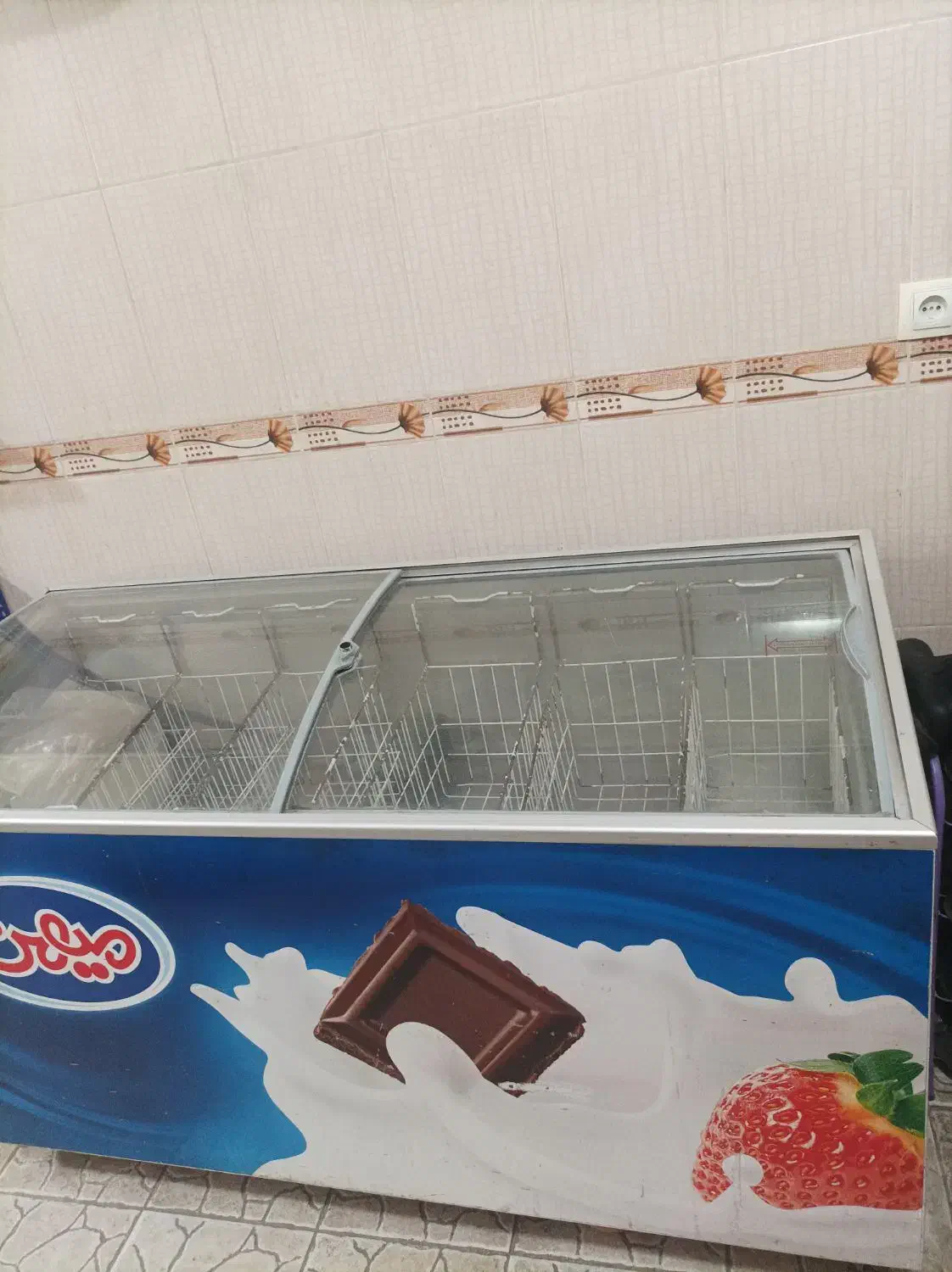 یخچال چهار درب سوپر مارکت و یخچال بستنی میهن|فروشگاه و مغازه|شهرکرد, |دیوار