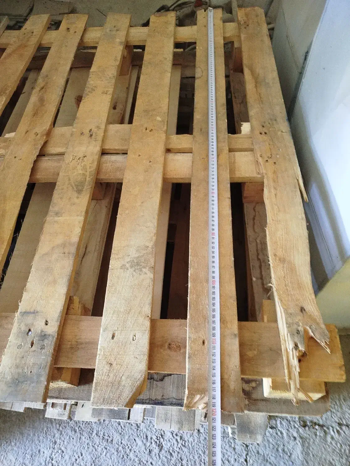 پالت پلاستیکی و چوبی|عمدهفروشی|شیراز, انجیر|دیوار