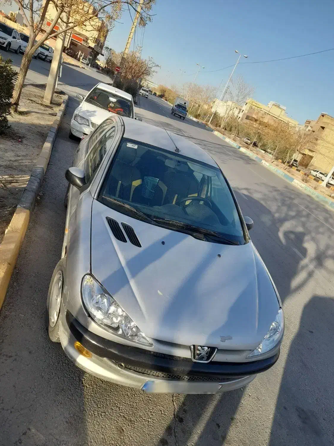 206خونگی ۸۳|خودرو سواری و وانت|اصفهان, اصفهانک|دیوار