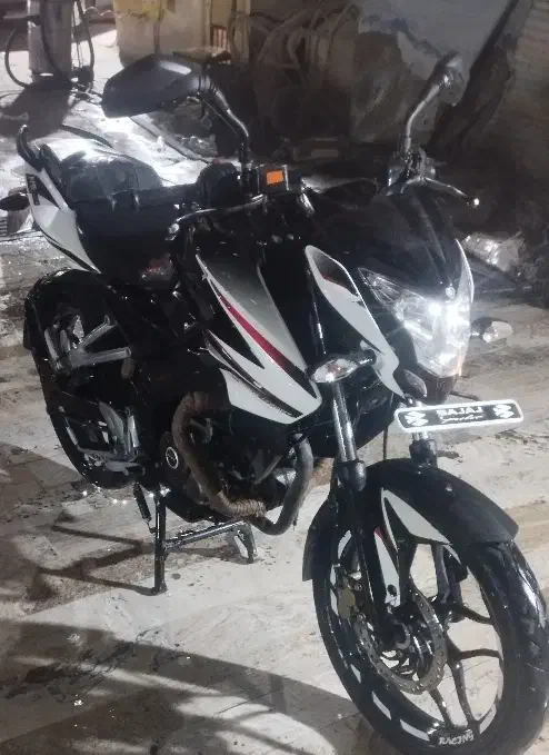 ns 150|موتورسیکلت|قم, نخودی|دیوار