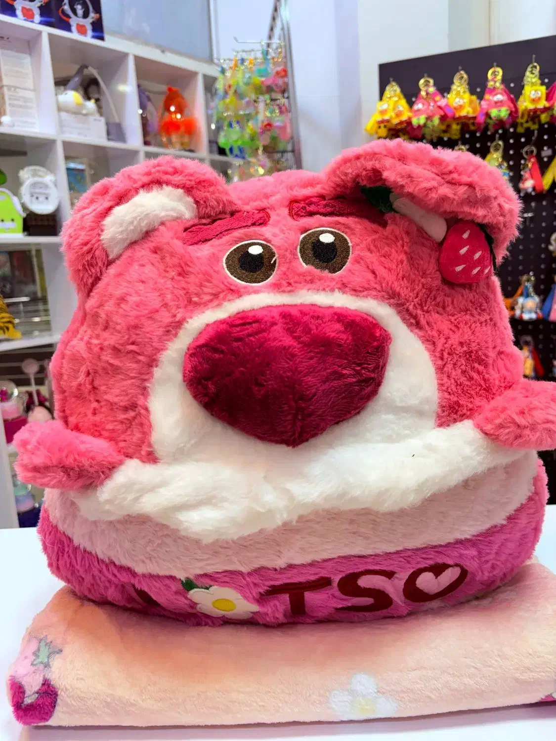 پتوی‌ بالشتی‌ عروسکی|رختخواب، بالش، پتو|اراک, |دیوار