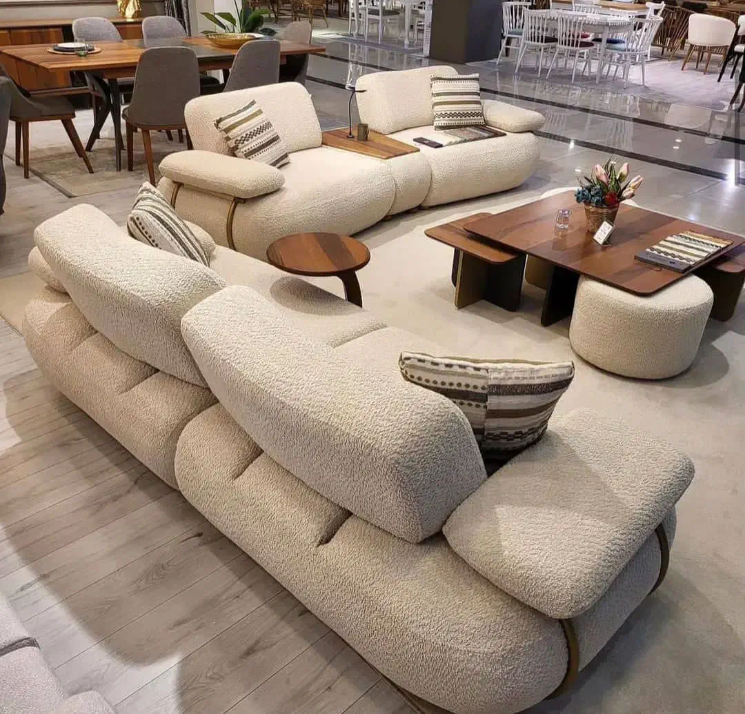 طرح‌های مدرن ومینیمالیستی گرفته تا طرح‌های کلاسیک|مبلمان خانگی و میز عسلی|لشت نشا, |دیوار