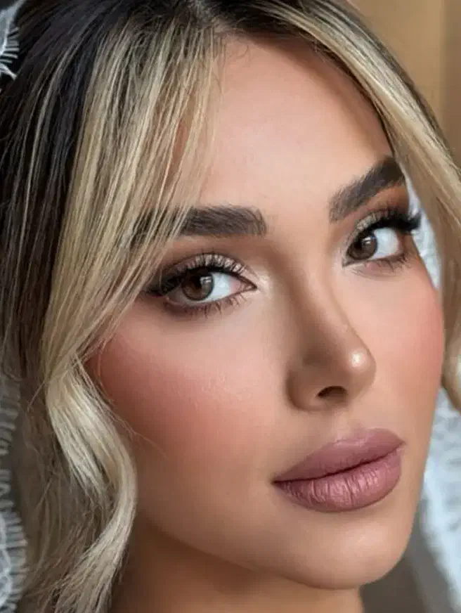 میکاپ لایت لاکچری(رزرو محدودـ بلک فرایدی)|خدمات آرایشگری و زیبایی|شیراز, کوی فرهنگیان|دیوار