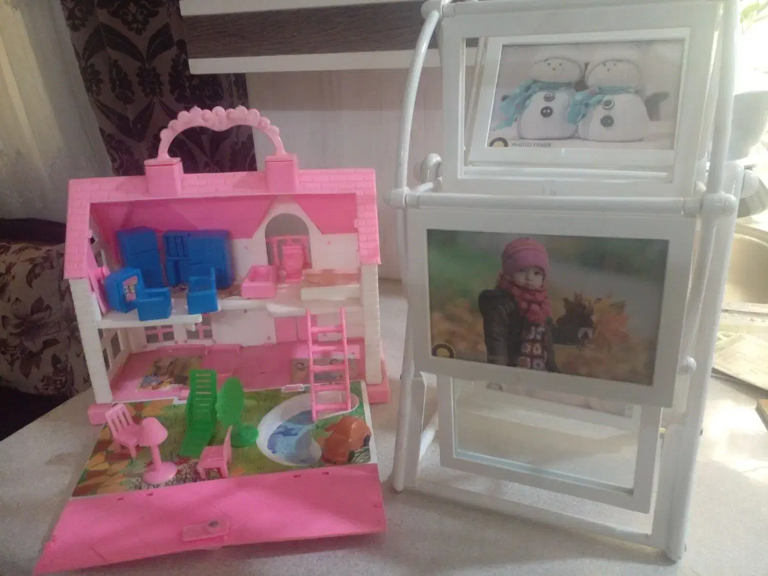 قاب عکس چرخ وفلکی و خانه بازی|اسباب‌بازی بچه|ساوه, |دیوار