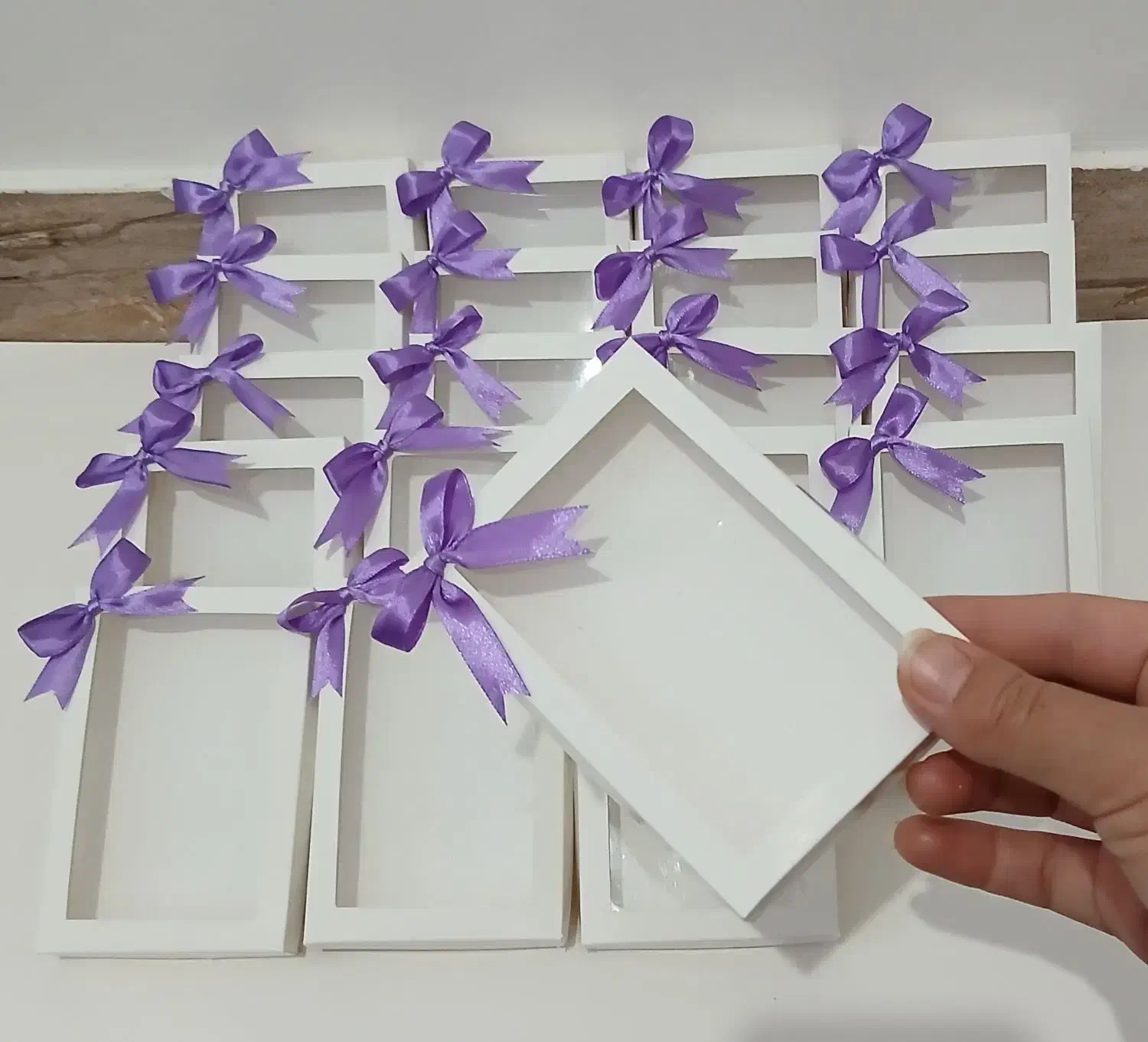 جعبه مقوایی ویترینی|صنایع دستی و سایر لوازم تزئینی|رباطکریم, شترخوار|دیوار