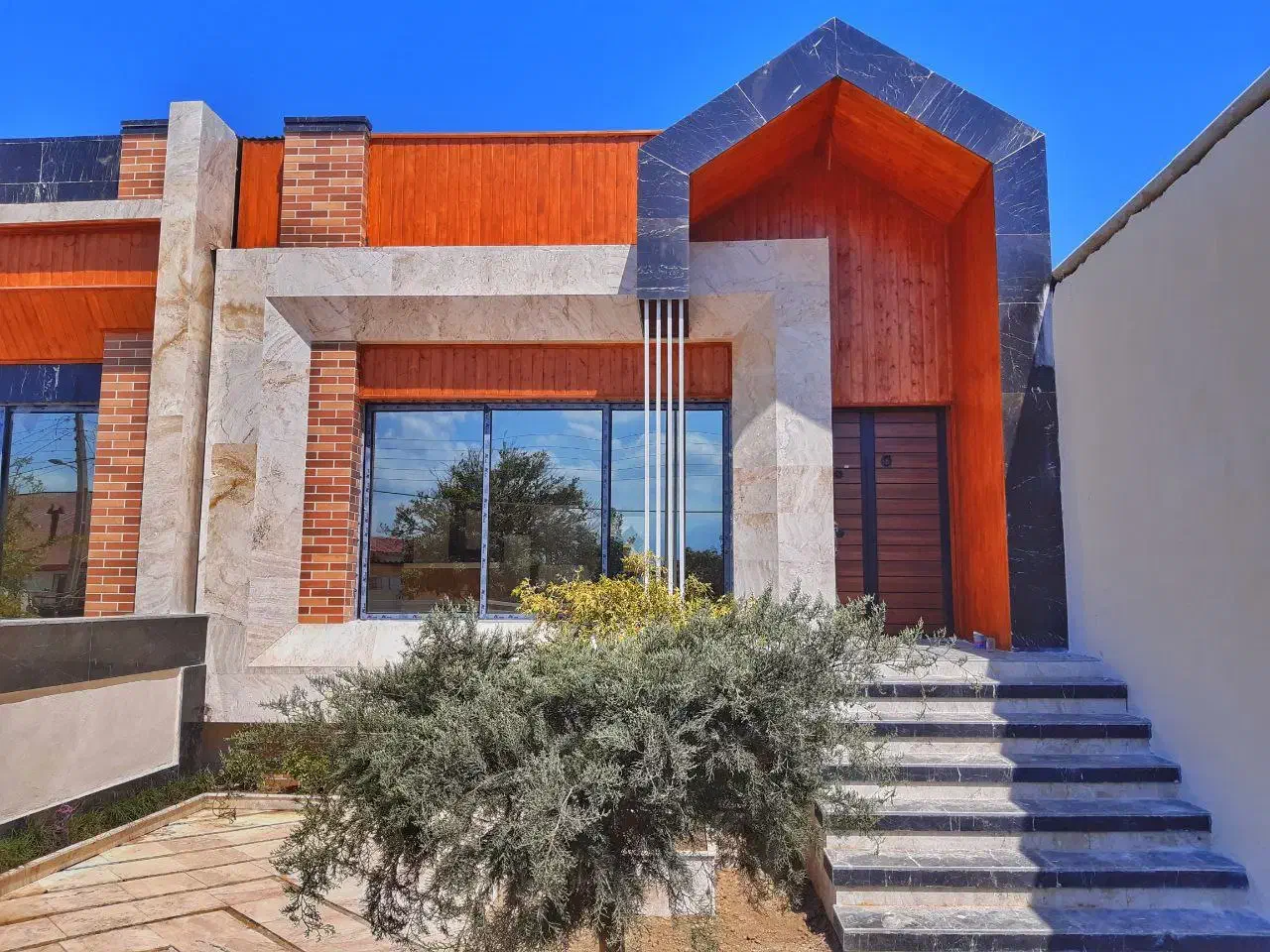 ویلا  همکف فلت نما جذاب فروش فوری|پیش‌فروش املاک|چمستان, |دیوار