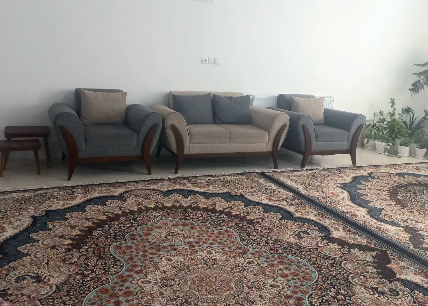 مبلمان ۹نفره مینیمال طوسی و کرم|مبلمان خانگی و میز عسلی|نیریز, |دیوار