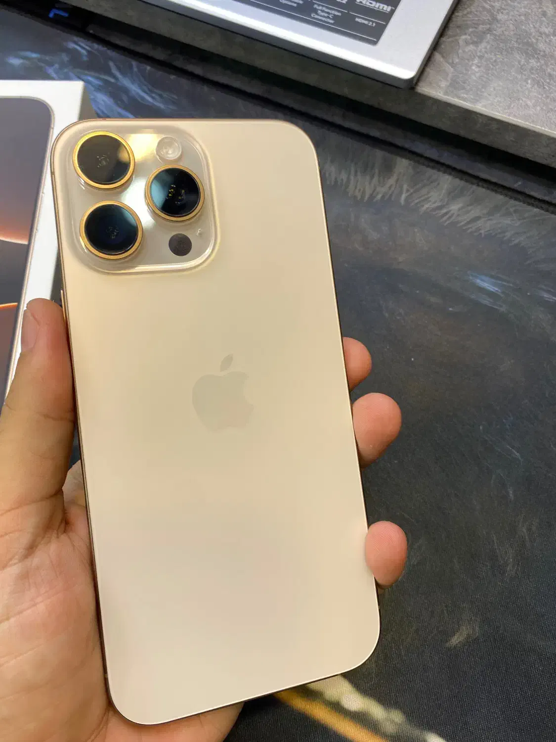 13 pro max تک سیم|موبایل|بندرعباس, |دیوار