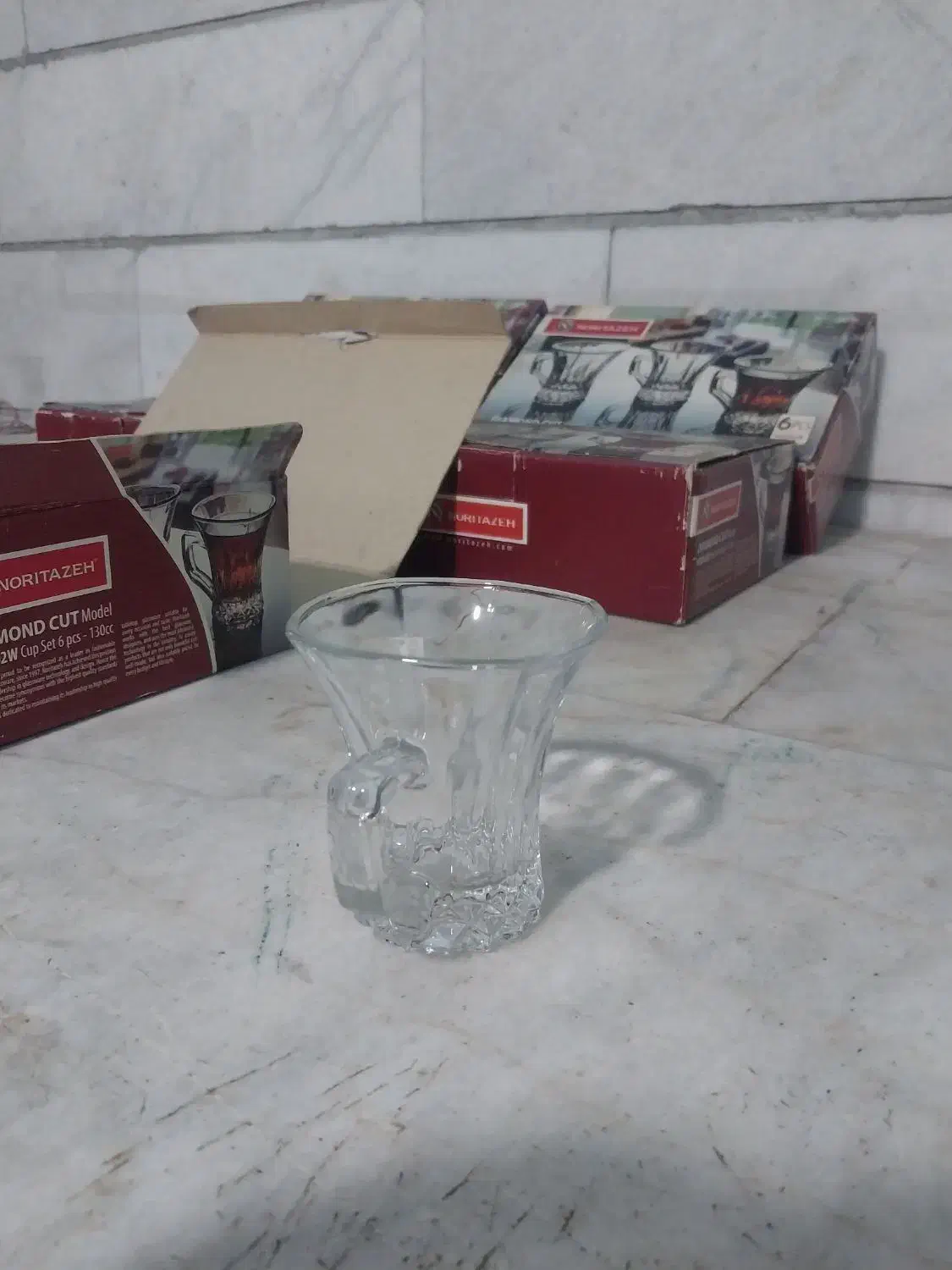 لیوان|ظروف سرو و پذیرایی|هشتگرد, هشتگرد قدیم|دیوار