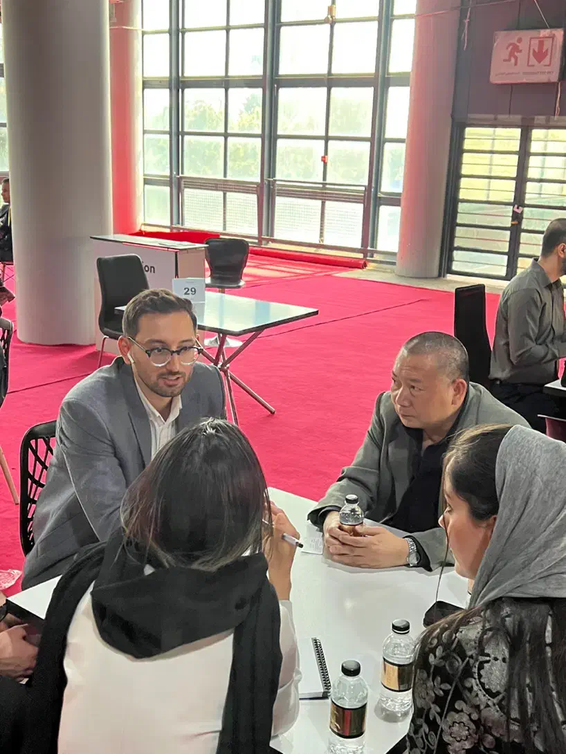 واردات از چین،دبی و سراسر جهان با آرتا تجارت|خدمات حمل و نقل|تهران, قیطریه|دیوار