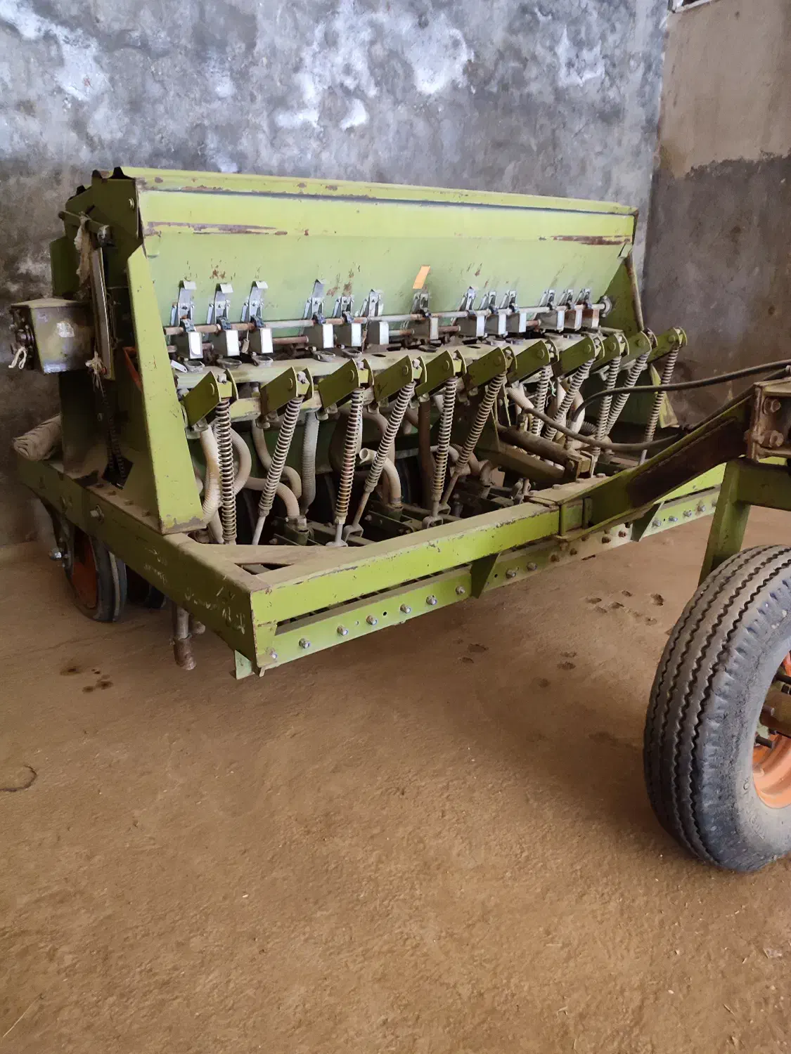 ردیف کار  ( عمیق کار ) ۱۱ ردیفه|ماشینآلات صنعتی|شاهنجرین, |دیوار