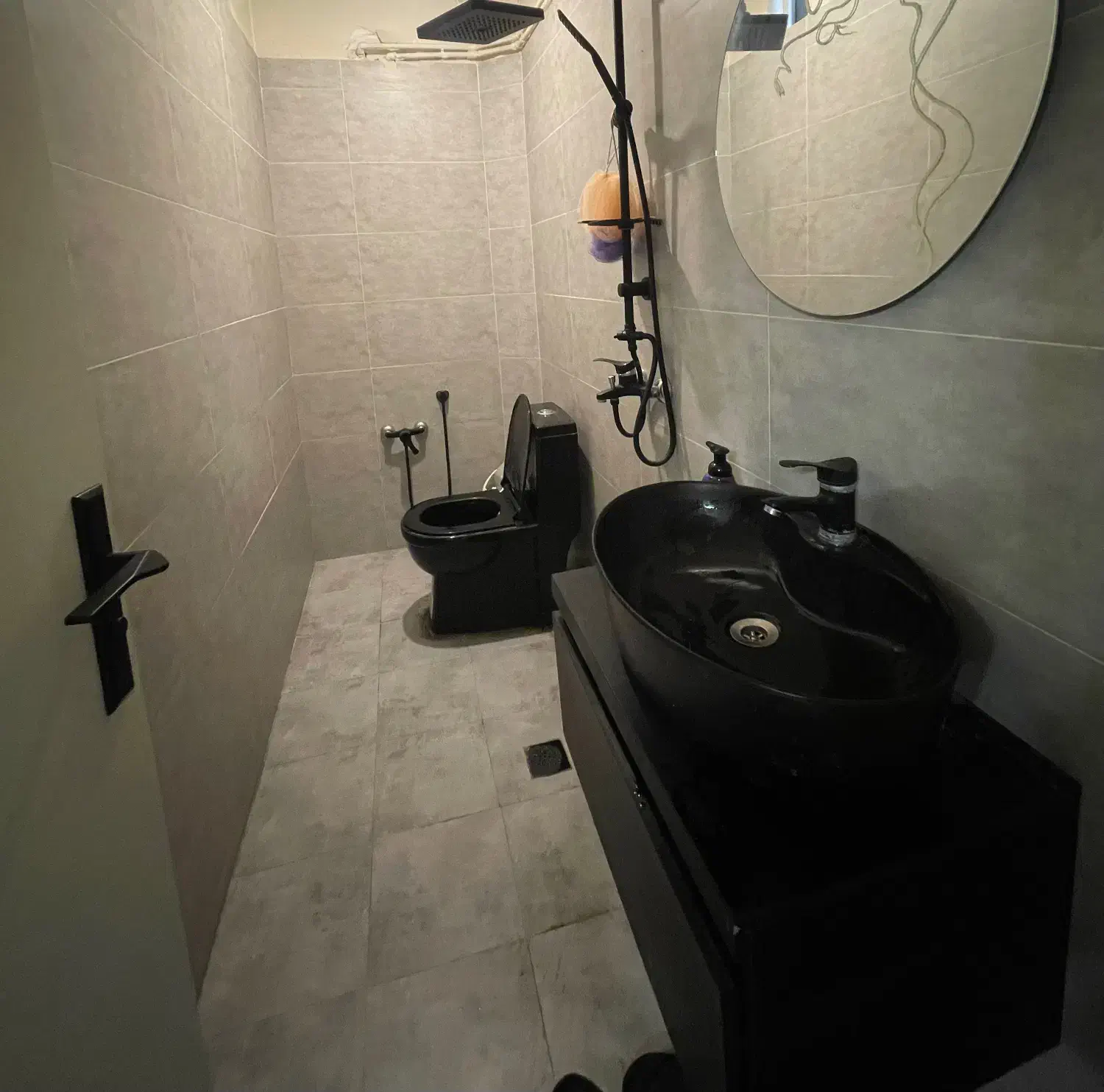 واحد ۸۰ متری+ ۶۰ متر حیاط اختصاصی