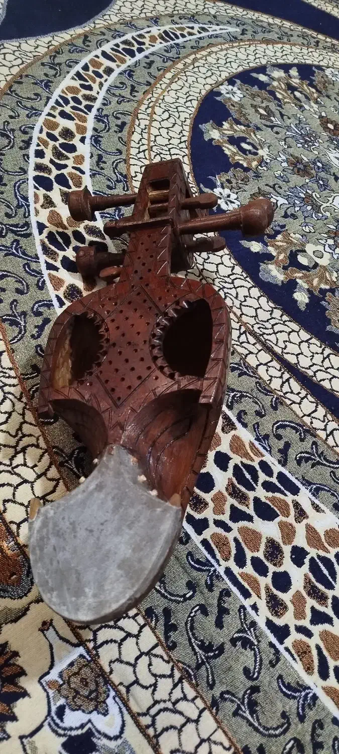 چنگ بلوچی|سازهای سنتی|بندرعباس, |دیوار