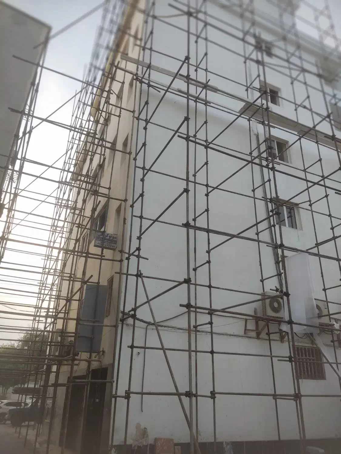 داربست فلزی اطمینان / تخته زیر پا|خدمات پیشه و مهارت|قشم, |دیوار