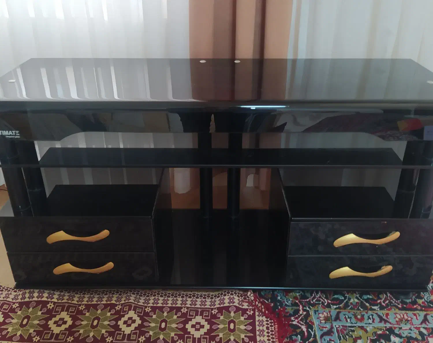 میز شیشه ای|میز تلویزیون|رشت, حومه رشت|دیوار