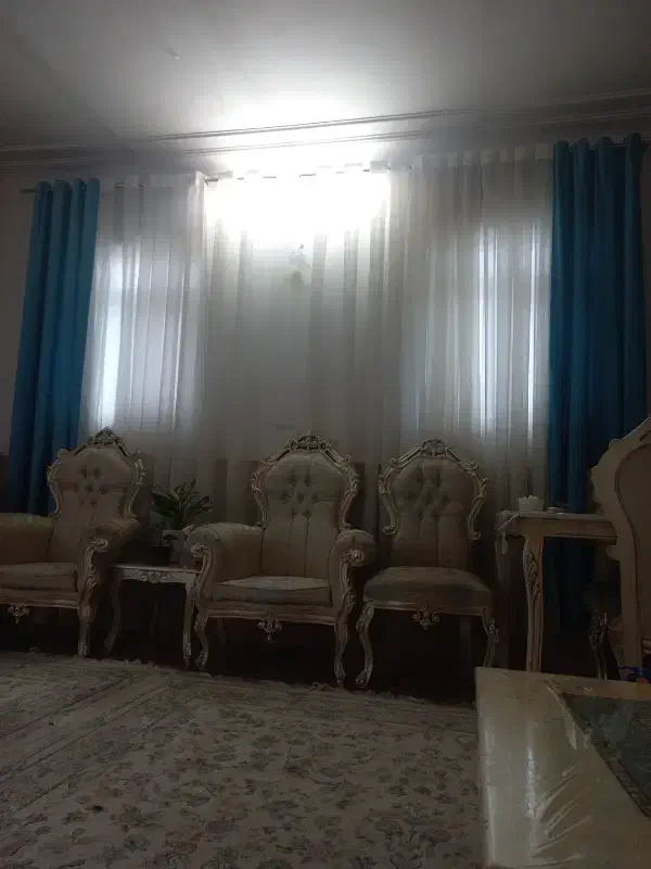 پرده|پرده، رانر، رومیزی|قم, سراجه (۱۵ خرداد)|دیوار