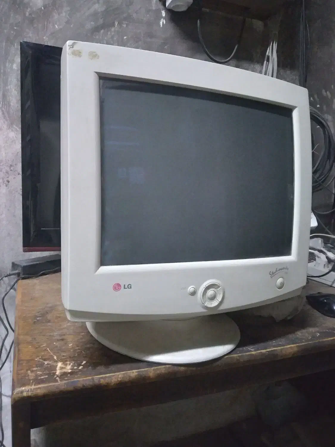 مانیتور|قطعات و لوازم جانبی رایانه|پرند, فاز ۵|دیوار