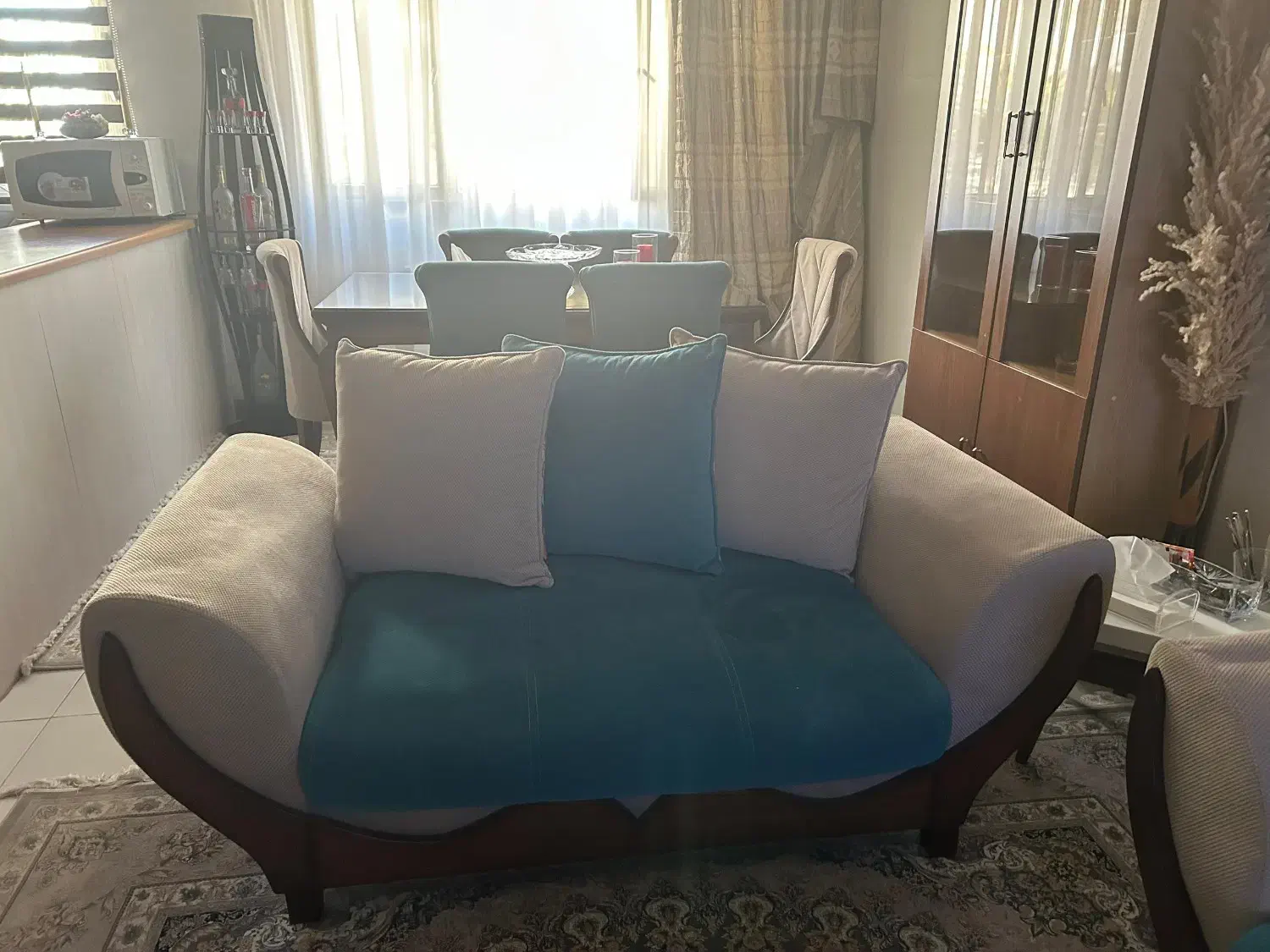 مبلمان 7 نفره و سرویس غذاخوری 6 نفره بسیار تمیز|مبلمان خانگی و میز عسلی|تهران, سهروردی|دیوار