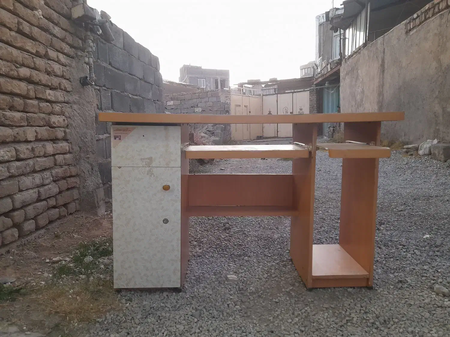 میز کامپیوتر|میز تحریر و کامپیوتر|قروه, |دیوار