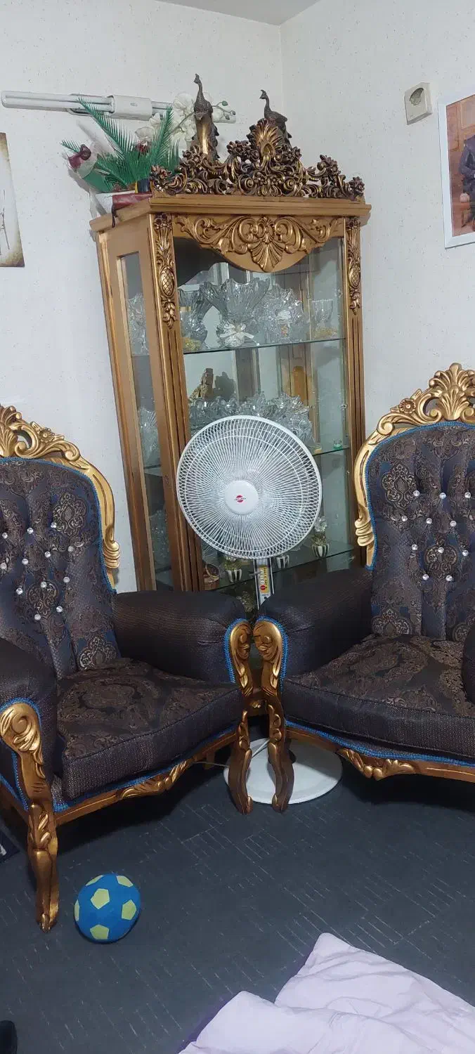 مبل سلطنتی 9 نفره|مبلمان خانگی و میز عسلی|تربت جام, شهرک آزادگان|دیوار