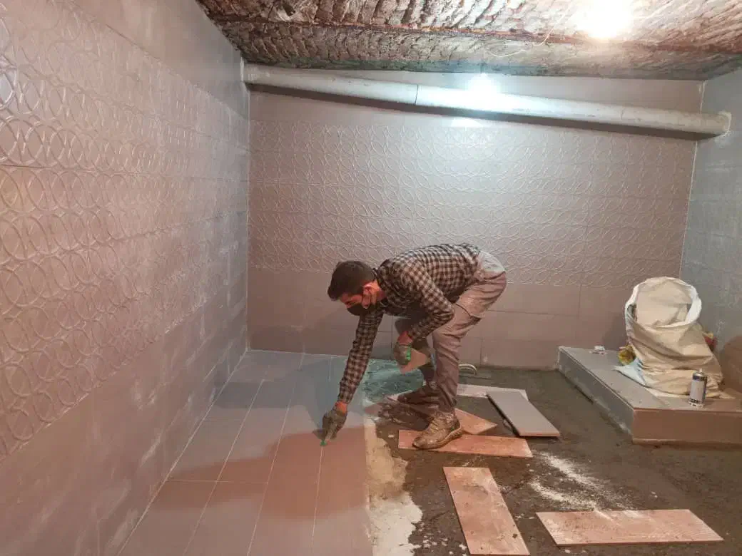 کاشی کاری سرامیک ،کاشیکاری با چسب وسیمان ،تخریب|خدمات پیشه و مهارت|تبریز, |دیوار