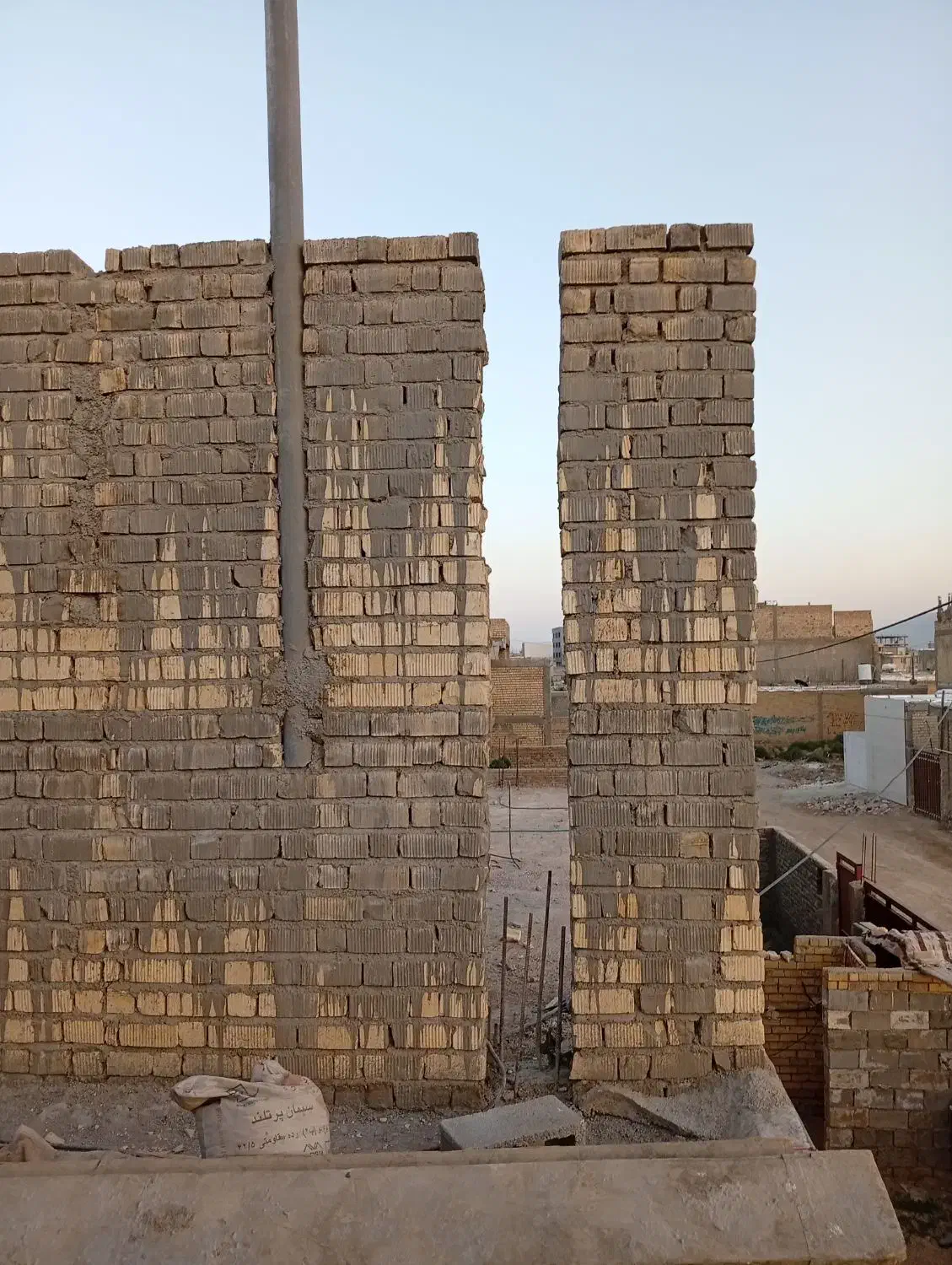 سقف بنایی دیوار چینی شیب بندی|خدمات پیشه و مهارت|شیراز, شهرک مطهری|دیوار