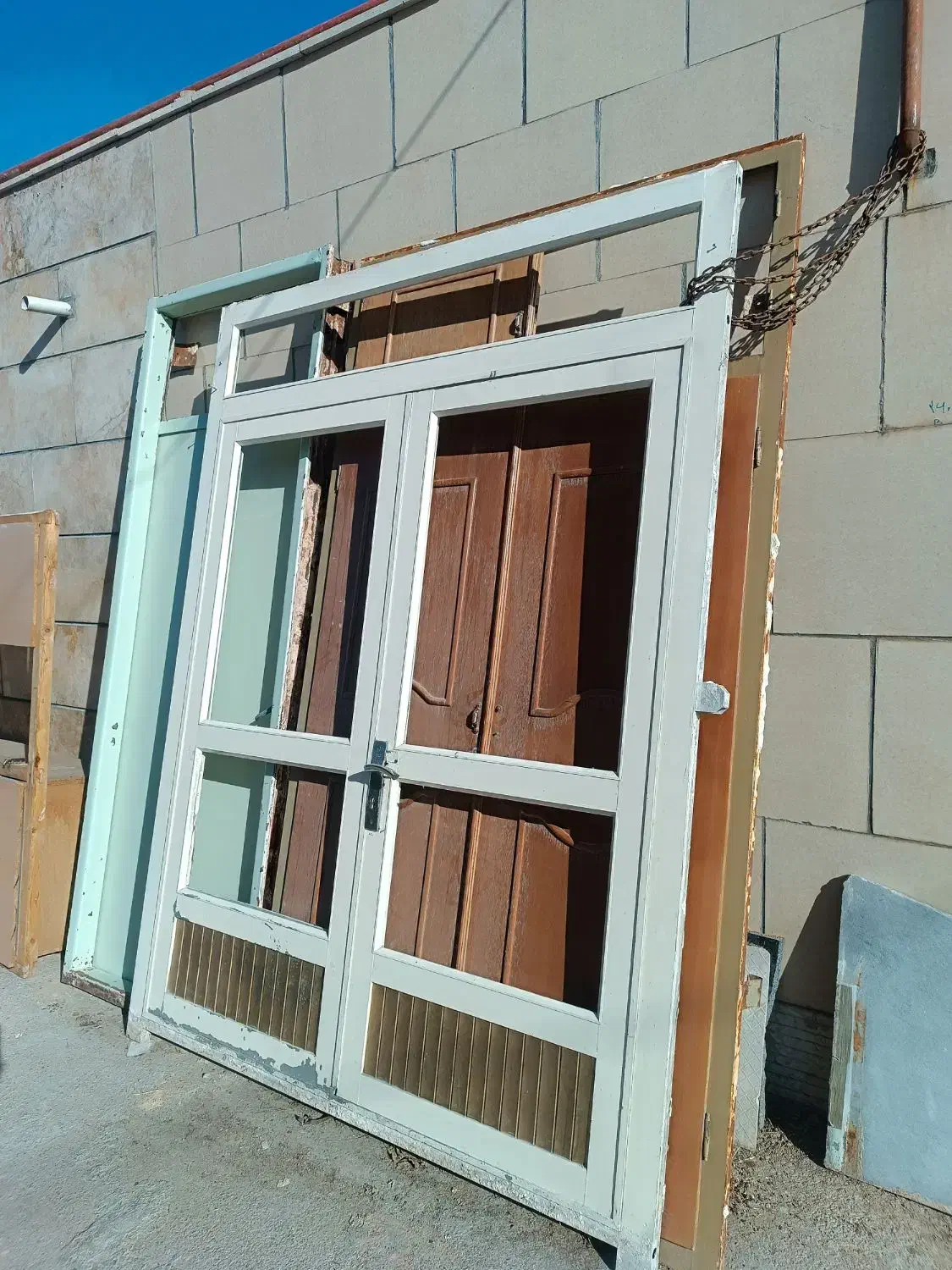 درب حال  پنجره. درب سرویس. و درب اتاق|مصالح و تجهیزات ساختمان|بجنورد, |دیوار