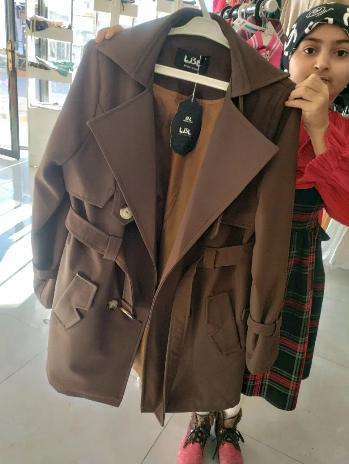 بارانی|لباس|اردبیل, |دیوار