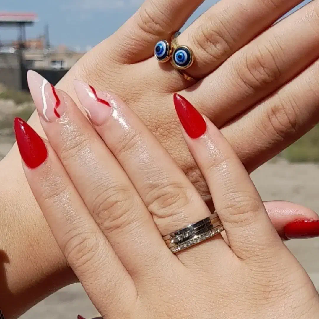 کاشت ناخن با بهترین کیفیت|خدمات آرایشگری و زیبایی|خوی, |دیوار