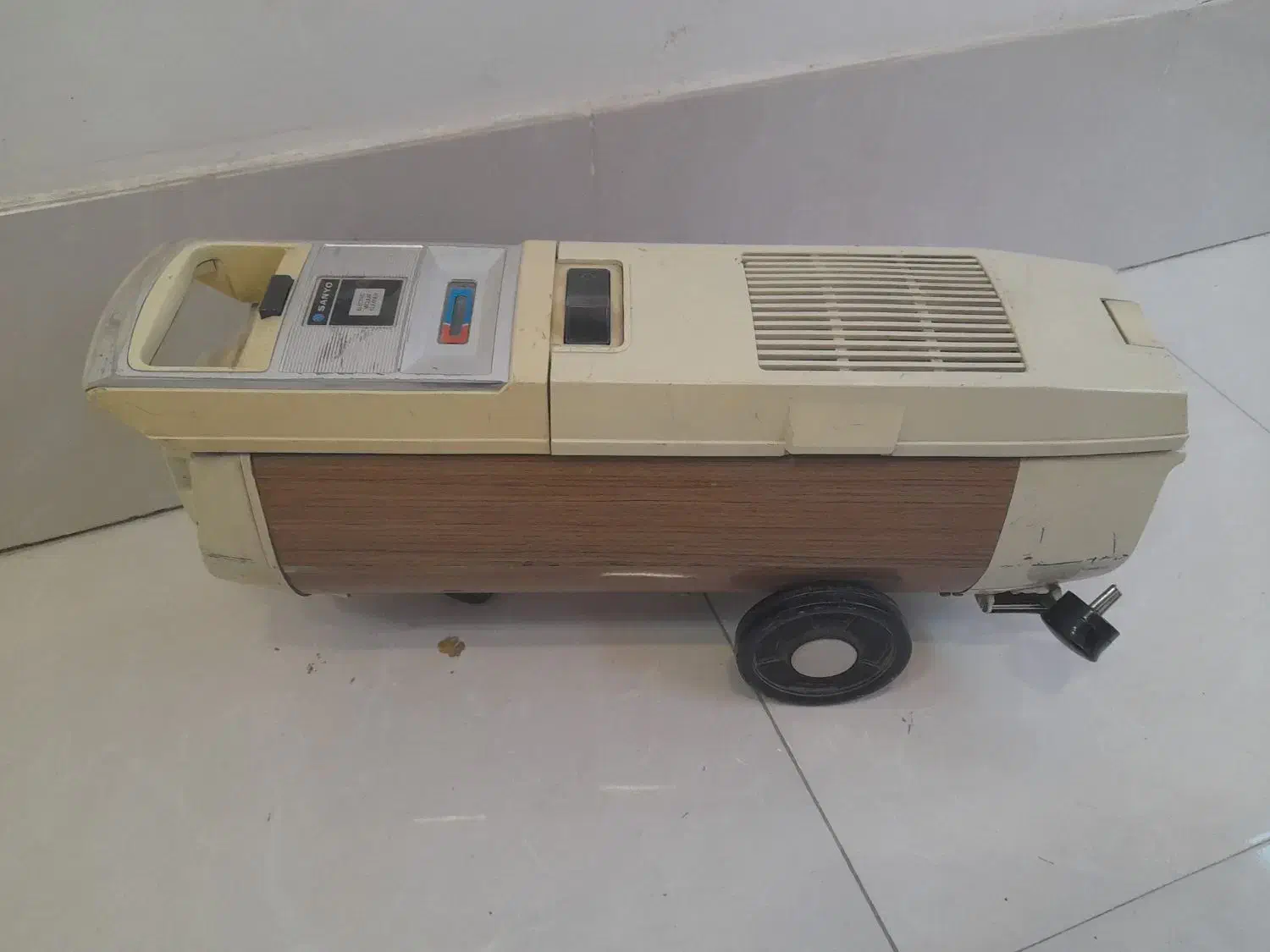 جاروبرقی|جاروبرقی، جارو شارژی، بخارشو|اردبیل, |دیوار