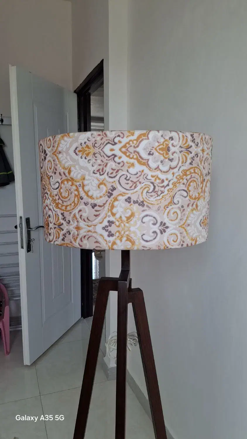 آباژور|چراغ خواب و آباژور|رشت, دروازه لاکان|دیوار