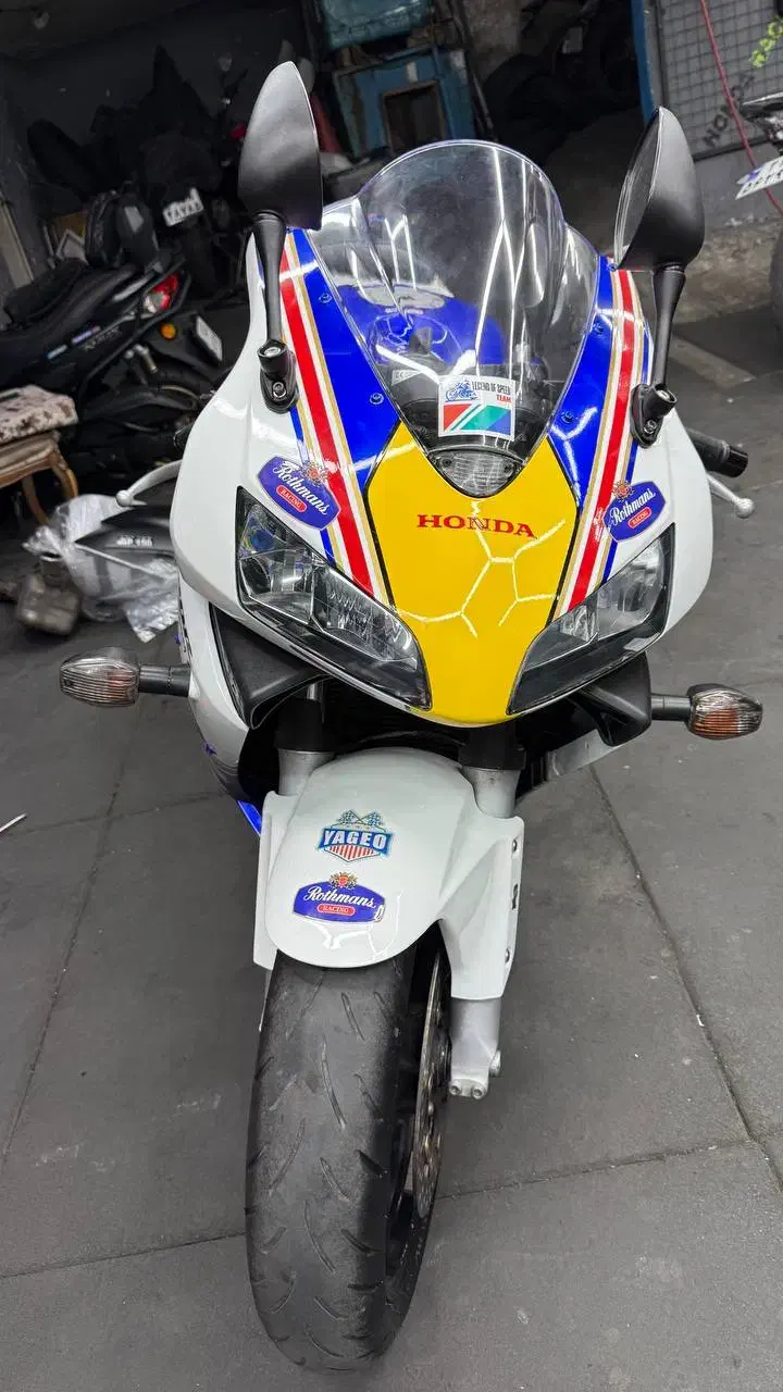 هندا cbr 600 2005|موتورسیکلت|تهران, ونک|دیوار