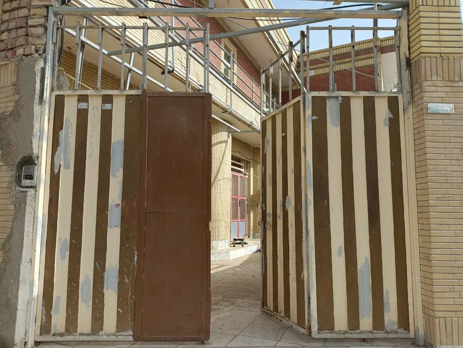 درب حیاط سنگین|مصالح و تجهیزات ساختمان|زابل, |دیوار