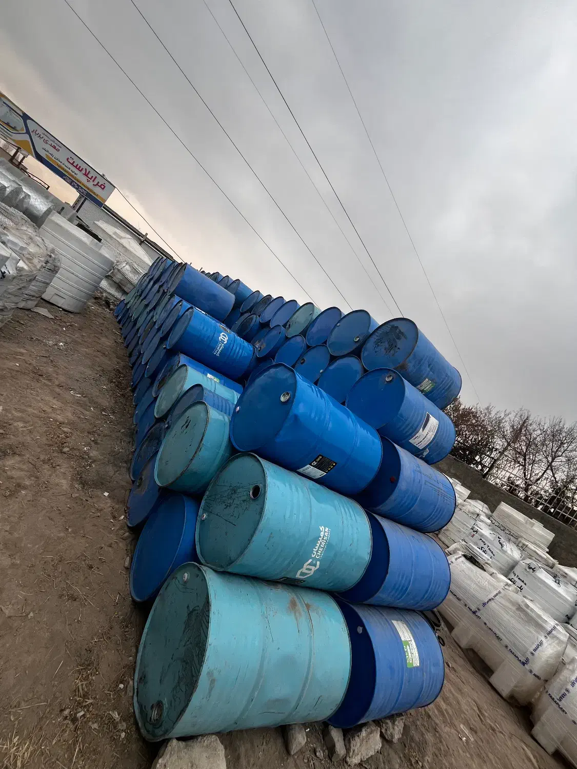 بشکه فلزی و پلاستیکی|مصالح و تجهیزات ساختمان|باسمنج, |دیوار