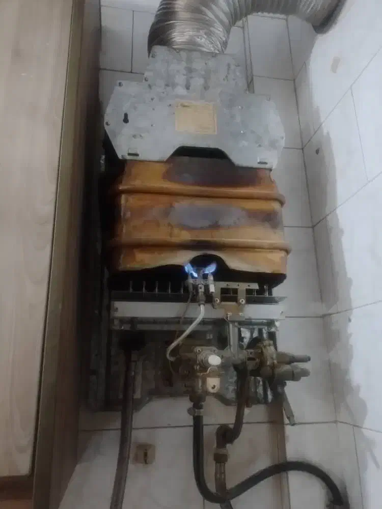 تعمیر و نصب پکیج و آبگرمکن شوفاژ تضمینی|خدمات پیشه و مهارت|تربتحیدریه, کاشانی|دیوار