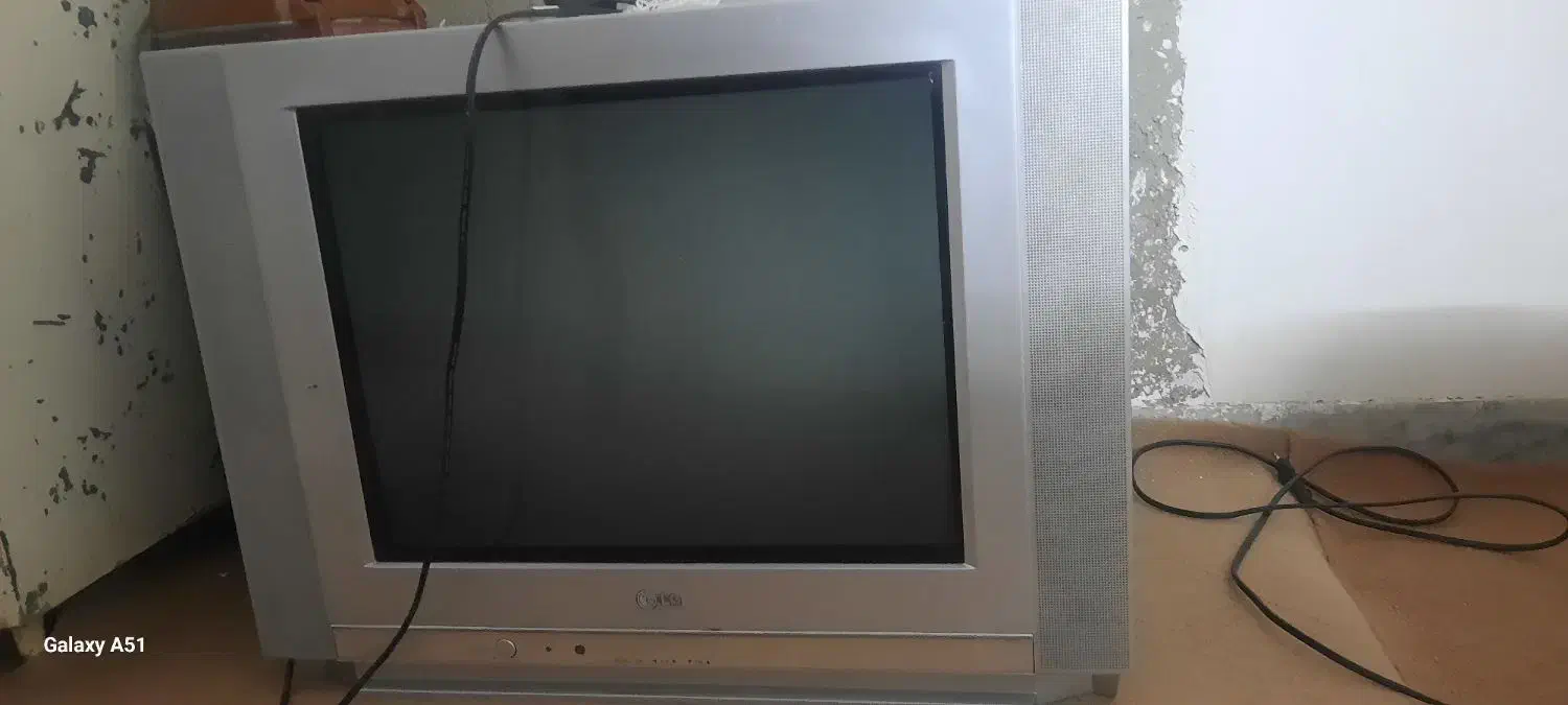 تلویزیون ۲۱اینچ ال‌جی|تلویزیون و پروژکتور|سمنان, |دیوار