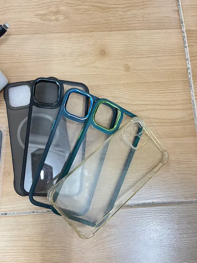 در حد آکبند iPhone 13|موبایل|گرمسار, |دیوار