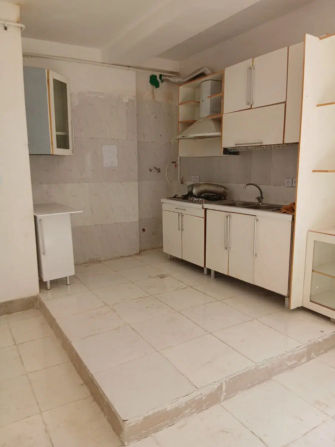 اجاره مسکن مهر طبقه اول|اجارهٔ آپارتمان|دهلران, |دیوار