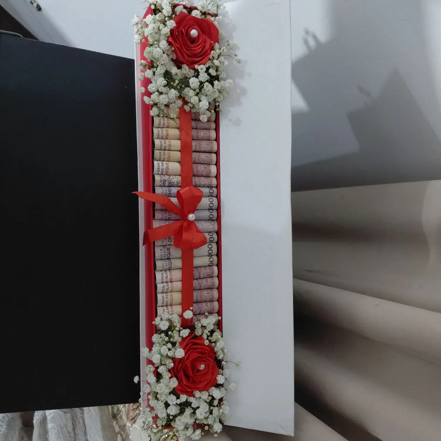 گل روبانی|گل مصنوعی|پاکدشت, پاکدشت (مامازند)|دیوار