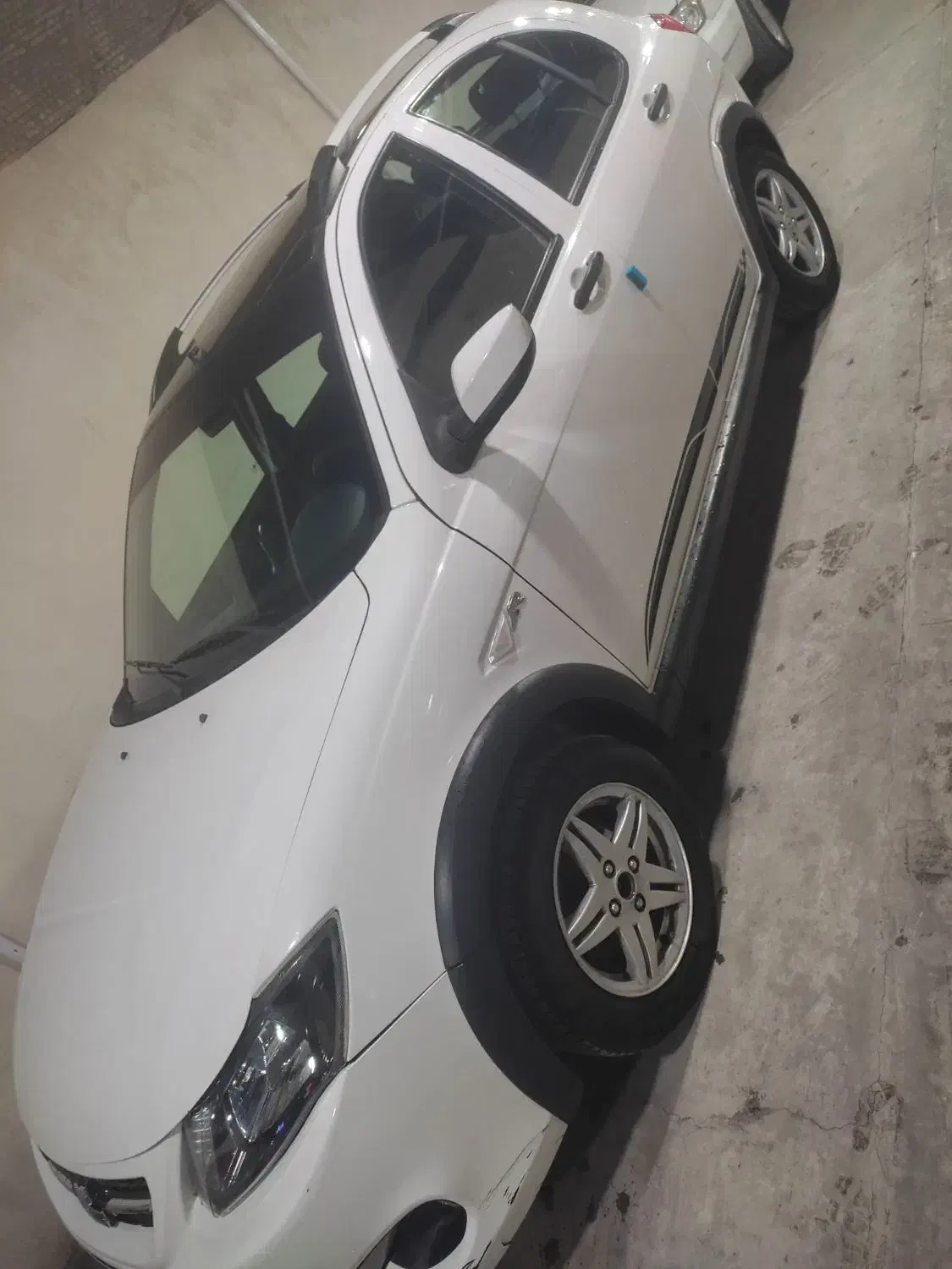 کوییک آر اس سفید مشکی|خودرو سواری و وانت|یزد, |دیوار