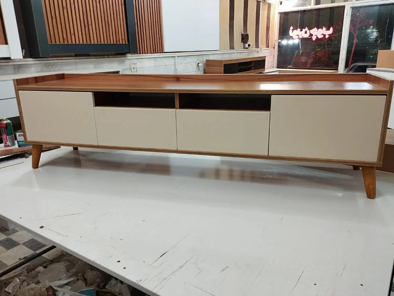 بلوط گلستان نوین چوب|آینه|قم, شهرک امام حسین|دیوار