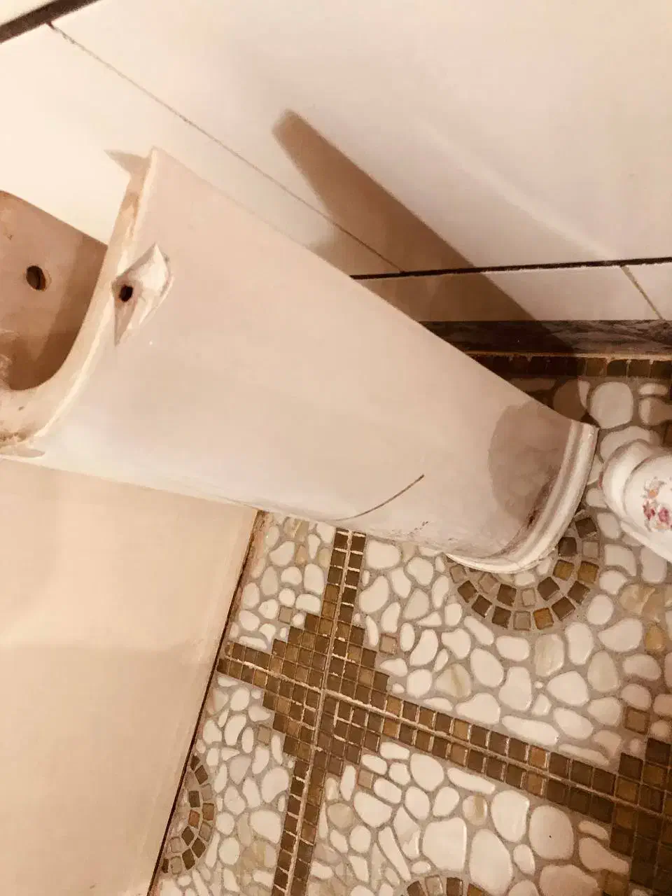 روشویی چینی|لوازم سرویس بهداشتی|ملایر, |دیوار