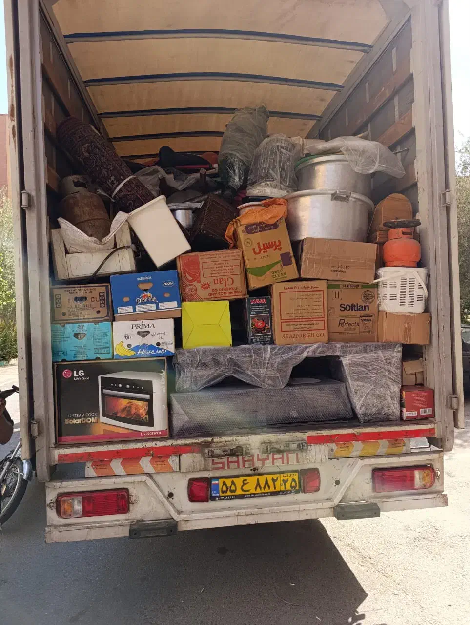 باربری وحمل ونقل اثاثیه منزل وجهیزیه عروس بااکیپ|خدمات حمل و نقل|یزد, |دیوار