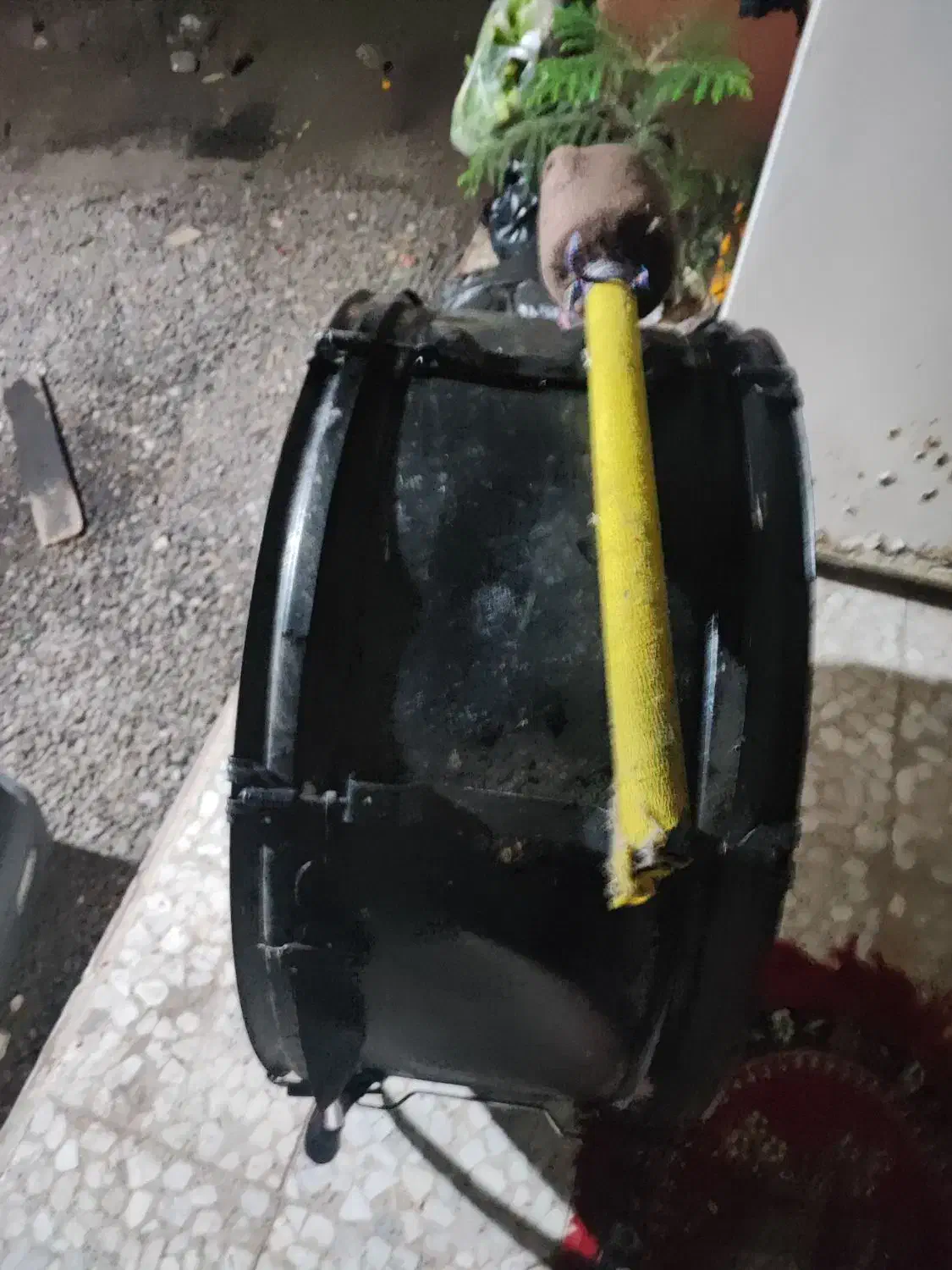 طبل|درام و پرکاشن|رشت, حومه رشت|دیوار