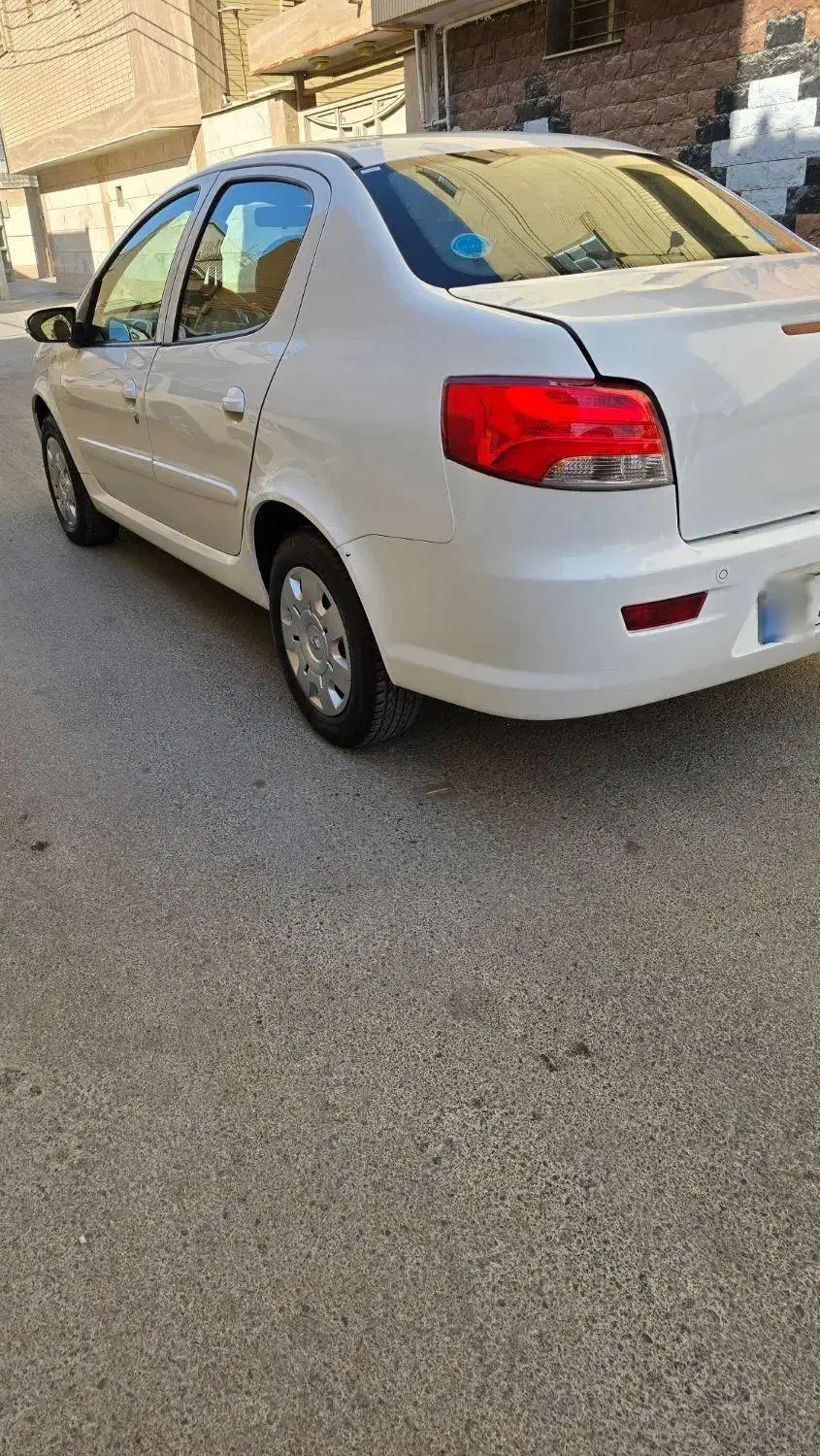 رانا پلاس|خودرو سواری و وانت|اصفهان, میرعماد|دیوار