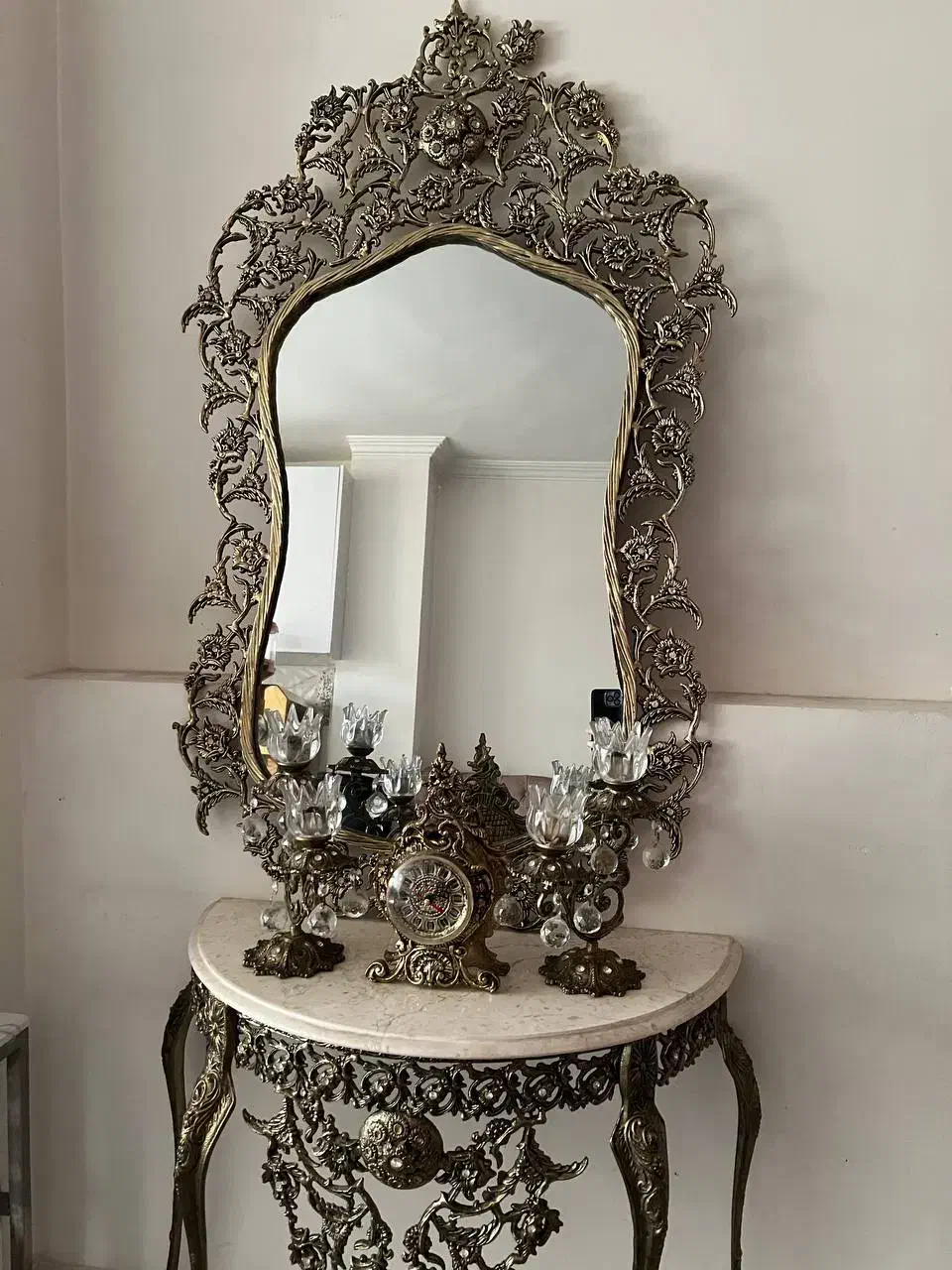 آیینه شمعدان|مبلمان خانگی و میز عسلی|شهریار, شهریار|دیوار